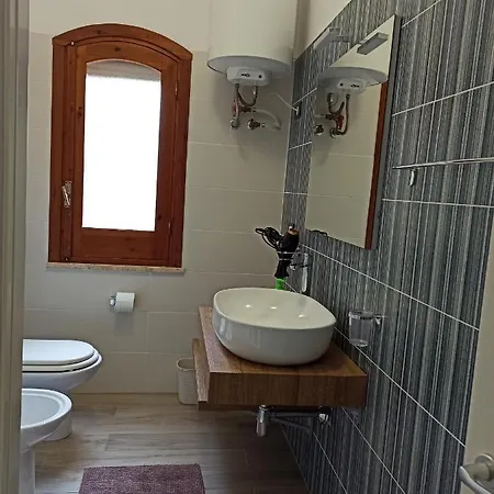 Mirto 카스텔라마레델골포